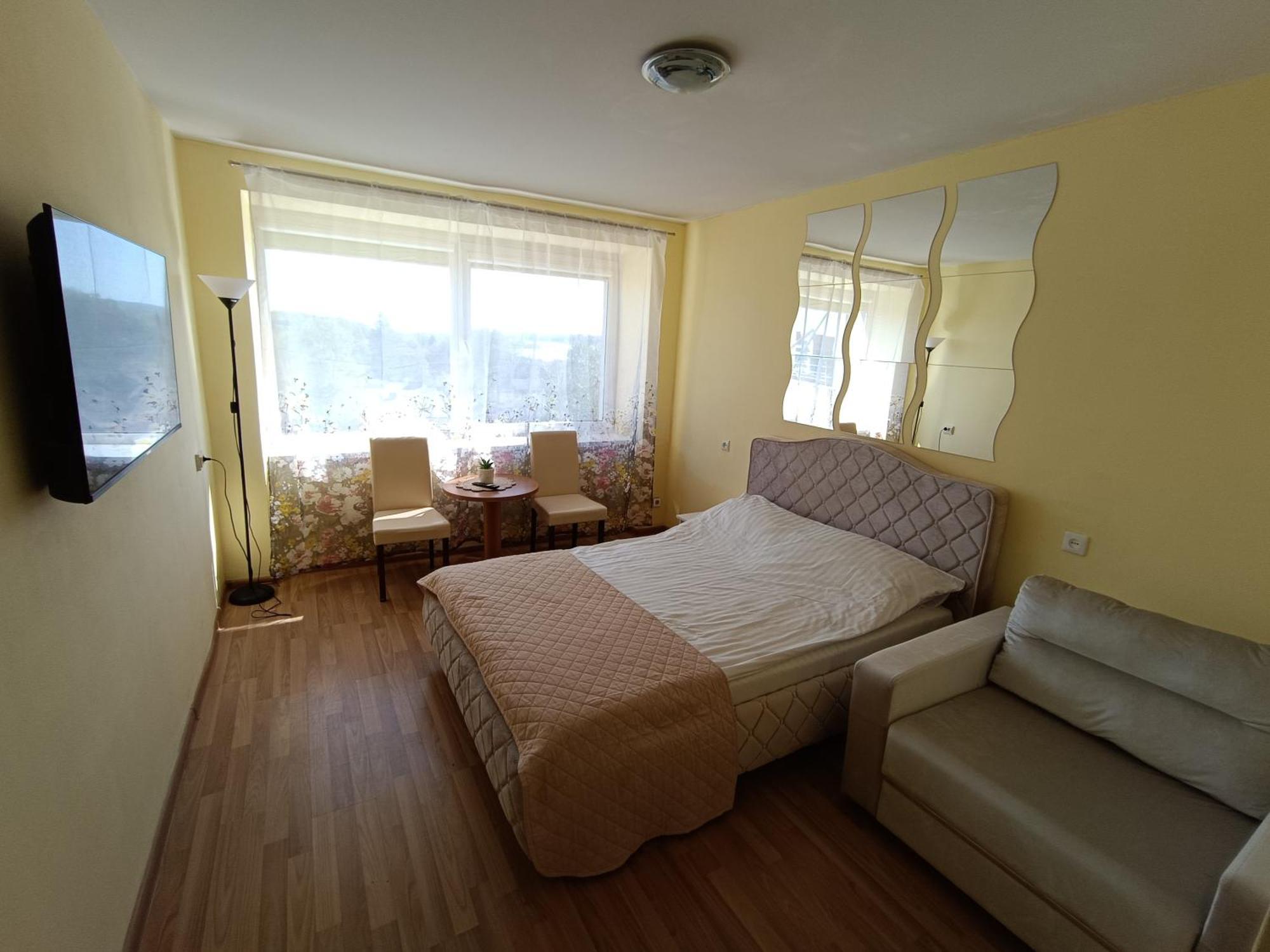 Viesbutis Jurbarkas Hotel Luaran gambar