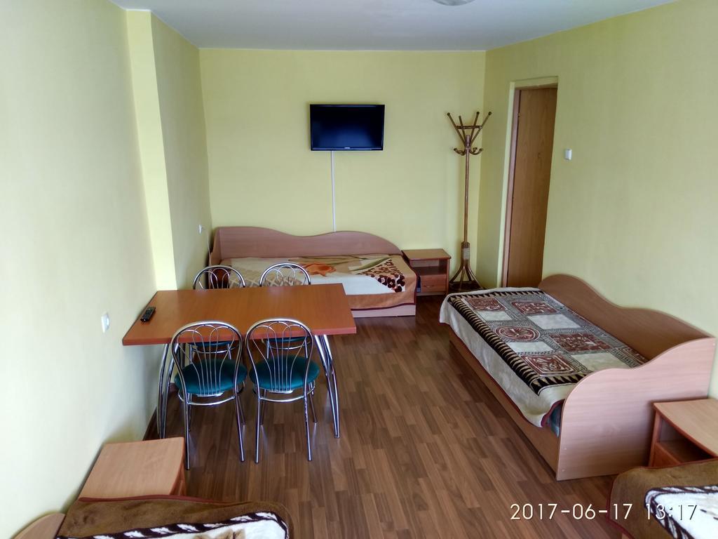 Viesbutis Jurbarkas Hotel Luaran gambar