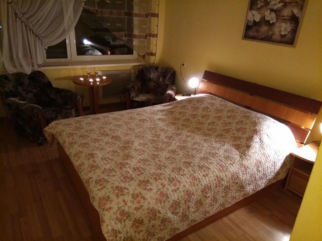 Viesbutis Jurbarkas Hotel Luaran gambar